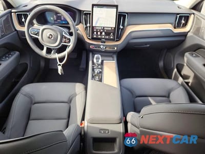 Zdjęcie 8 z 13 samochodu: 2026 VOLVO XC60 PLUS VIN:YV4M12RC8T1485734 - miniatura