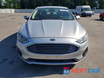 Piąte zdjęcie samochodu w środku: 2019 FORD FUSION SE VIN:3FA6P0HD6KR145906 - miniatura