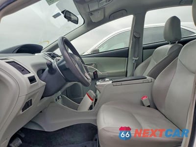 Zdjęcie 7 z 13 samochodu: 2014 TOYOTA PRIUS V THREE VIN:JTDZN3EU6E3324467 - miniatura
