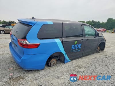 Trzecie zdjęcie samochodu z tyłu: 2020 TOYOTA SIENNA L VIN:5TDZZ3DCXLS086440 - miniatura