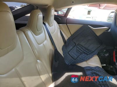 Zdjęcie 10 z 12 samochodu: 2017 TESLA MODEL S VIN:5YJSA1E18HF199213 - miniatura