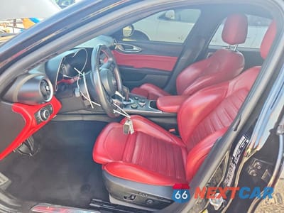 Zdjęcie 7 z 12 samochodu: 2020 ALFA ROMEO GIULIA TI VIN:ZARFAMBNXL7631234 - miniatura