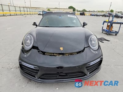 Piąte zdjęcie samochodu w środku: 2017 PORSCHE 911 TURBO VIN:WP0CD2A93HS178740 - miniatura