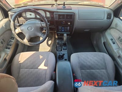 Zdjęcie 8 z 12 samochodu: 2003 TOYOTA TACOMA DOUBLE CAB VIN:5TEHN72N03Z297331 - miniatura