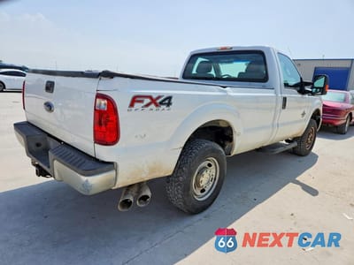 Trzecie zdjęcie samochodu z tyłu: 2013 FORD F250 SUPER DUTY VIN:1FTBF2BTXDEA40282 - miniatura