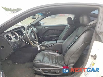 Zdjęcie 7 z 12 samochodu: 2011 FORD MUSTANG VIN:1ZVBP8AM4B5133903 - miniatura