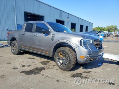 Czwarte zdjęcie samochodu z boku: 2026 FORD MAVERICK TREMOR VIN:3FTTW8NA9TRA42540 - miniatura