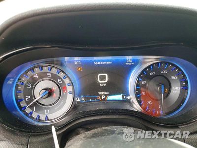 Zdjęcie 9 z 12 samochodu: 2016 CHRYSLER 300 S VIN:2C3CCABG5GH135067 - miniatura