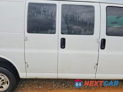 Zdjęcie 11 z 14 samochodu: 2023 CHEVROLET EXPRESS G2500 VIN:1GCWGAFP6P1155107 - miniatura