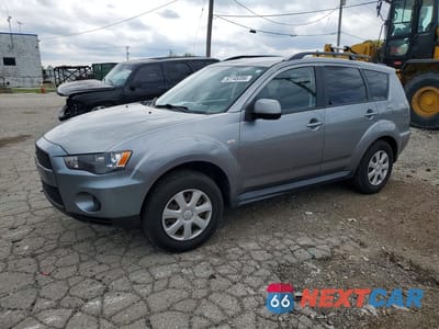 2013 MITSUBISHI OUTLANDER ES JA4AS2AW8DU004576 - główne zdjęcie licytacji z USA - miniatura