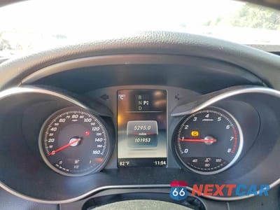 Zdjęcie 9 z 13 samochodu: 2016 MERCEDES-BENZ C 300 VIN:55SWF4JB9GU146651 - miniatura