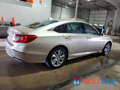 Trzecie zdjęcie samochodu z tyłu: 2019 HONDA ACCORD LX VIN:1HGCV1F17KA093683 - miniatura