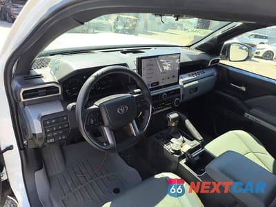 Zdjęcie 7 z 15 samochodu: 2024 TOYOTA TACOMA TRAILHUNTER HV VIN:3TYLF5LN9RT005048 - miniatura