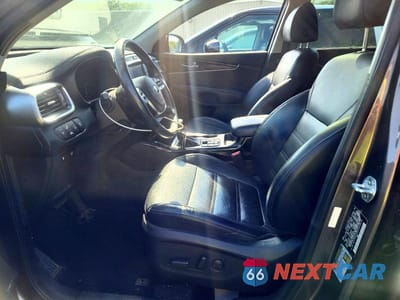 Zdjęcie 7 z 13 samochodu: 2019 KIA SORENTO EX V6 VIN:5XYPHDA59KG499628 - miniatura