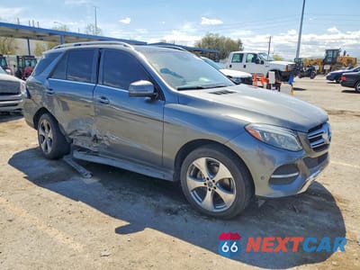 Czwarte zdjęcie samochodu z boku: 2017 MERCEDES-BENZ GLE 350 VIN:4JGDA5JB1HA963213 - miniatura