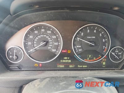 Zdjęcie 9 z 12 samochodu: 2015 BMW 328 XI VIN:WBA3B3G58FNR88616 - miniatura