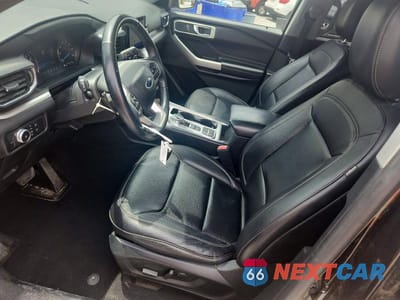 Zdjęcie 7 z 14 samochodu: 2020 FORD EXPLORER XLT VIN:1FMSK7DH4LGC97146 - miniatura