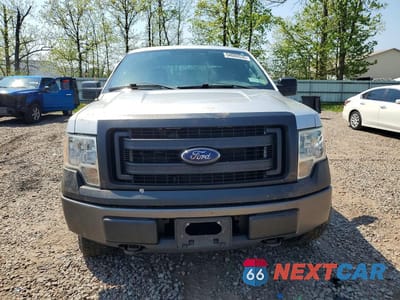 Piąte zdjęcie samochodu w środku: 2013 FORD F150 SUPER CAB VIN:1FTFX1EF5DFA84747 - miniatura