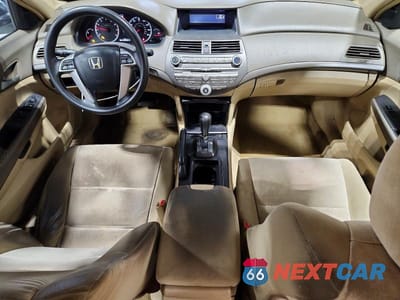Zdjęcie 8 z 12 samochodu: 2008 HONDA ACCORD LX VIN:1HGCP26398A045127 - miniatura