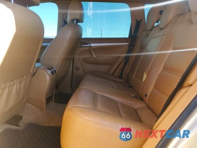 Zdjęcie 11 z 13 samochodu: 2005 PORSCHE CAYENNE VIN:WP1AA29P35LA22169 - miniatura
