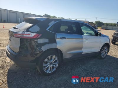 Trzecie zdjęcie samochodu z tyłu: 2022 FORD EDGE TITANIUM VIN:2FMPK4K94NBA39977 - miniatura
