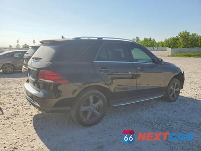 Trzecie zdjęcie samochodu z tyłu: 2017 MERCEDES-BENZ GLE 350 VIN:4JGDA5JB5HA819339 - miniatura