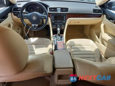 Zdjęcie 8 z 12 samochodu: 2012 VOLKSWAGEN PASSAT SEL VIN:1VWCM7A36CC009255 - miniatura
