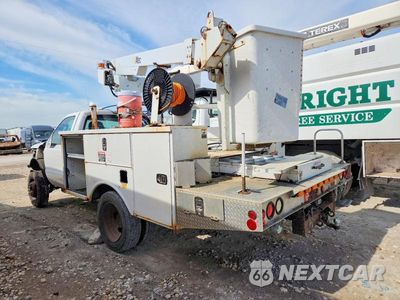 Trzecie zdjęcie samochodu z tyłu: 2013 FORD F450 SUPER DUTY BUCKET TRUCK VIN:1FDUF4GY0DEB00445 - miniatura