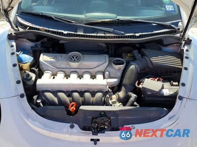Zdjęcie 12 z 13 samochodu: 2010 VOLKSWAGEN NEW BEETLE VIN:3VWPW3AG5AM028835 - miniatura