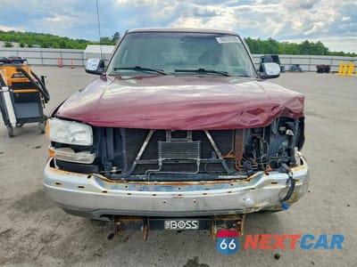 Piąte zdjęcie samochodu w środku: 2002 GMC NEW SIERRA K1500 VIN:2GTEK19T021332904 - miniatura