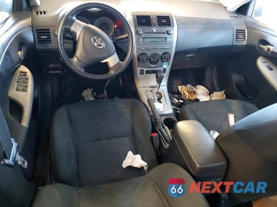 Zdjęcie 8 z 12 samochodu: 2010 TOYOTA COROLLA BASE VIN:2T1BU4EE9AC500044 - miniatura