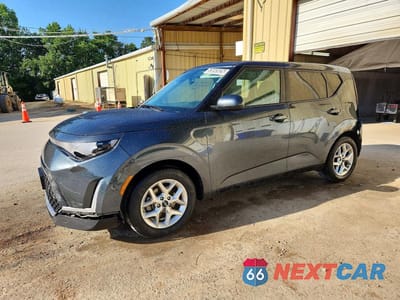 2025 KIA SOUL LX KNDJ23AU5S7247980 - główne zdjęcie licytacji z USA - miniatura