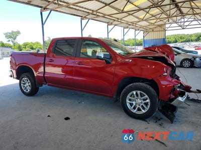 Czwarte zdjęcie samochodu z boku: 2023 CHEVROLET SILVERADO K1500 LT VIN:1GCUDDED2PZ159861 - miniatura
