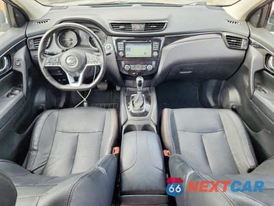 Zdjęcie 8 z 13 samochodu: 2018 NISSAN ROGUE SPORT SL VIN:JN1BJ1CP1JW181938 - miniatura