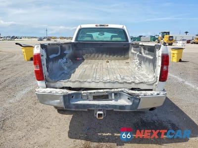 Zdjęcie 6 z 12 samochodu: 2007 CHEVROLET SILVERADO K2500 HEAVY DUTY VIN:1GCHK23K57F530901 - miniatura