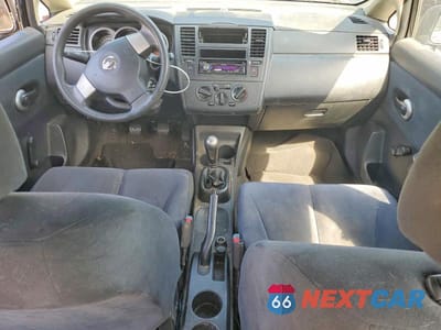 Zdjęcie 8 z 12 samochodu: 2011 NISSAN VERSA 1.6 BASE VIN:3N1CC1AP6BL409277 - miniatura