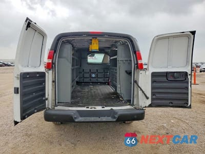 Zdjęcie 10 z 13 samochodu: 2021 CHEV EXPRESS G2500 VIN:1GCWGAFP7M1258404 - miniatura