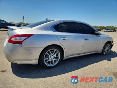 Trzecie zdjęcie samochodu z tyłu: 2009 NISSAN MAXIMA 3.5 S VIN:1N4AA51E89C858360 - miniatura
