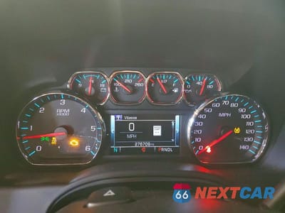 Zdjęcie 9 z 13 samochodu: 2019 CHEVROLET SUBURBAN K1500 LT VIN:1GNSKHKC1KR345696 - miniatura