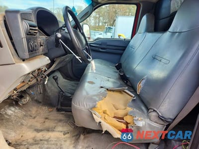 Zdjęcie 7 z 12 samochodu: 2006 FORD F350 SUPER DUTY VIN:1FDWF37P06EC02910 - miniatura