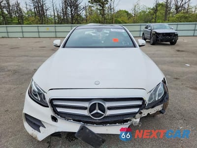 Piąte zdjęcie samochodu w środku: 2017 MERCEDES-BENZ E 300 4MATIC VIN:WDDZF4KB6HA052241 - miniatura