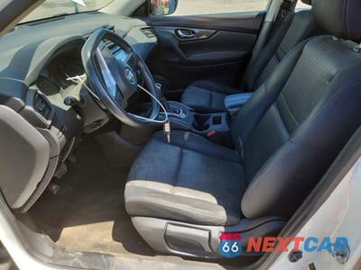 Zdjęcie 7 z 13 samochodu: 2017 NISSAN ROGUE S VIN:JN8AT2MVXHW024932 - miniatura