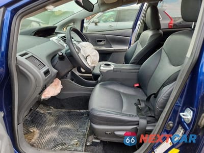 Zdjęcie 7 z 12 samochodu: 2012 TOYOTA PRIUS V FIVE VIN:JTDZN3EUXC3113253 - miniatura