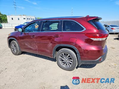 Drugie zdjęcie samochodu z przodu: 2018 TOYOTA HIGHLANDER XLE VIN:5TDJZRFH2JS851520 - miniatura