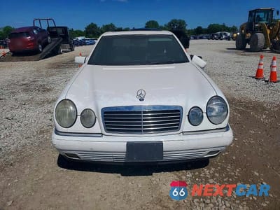 Piąte zdjęcie samochodu w środku: 1996 MERCEDES-BENZ E 320 VIN:WDBJF55FXTJ003286 - miniatura