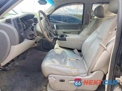 Zdjęcie 7 z 12 samochodu: 2012 CHEVROLET SILVERADO K1500 LT VIN:3GCPKSE7XCG303040 - miniatura