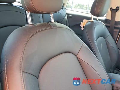 Zdjęcie 10 z 12 samochodu: 2022 MINI COOPER VIN:WMW33DH01N2R94778 - miniatura