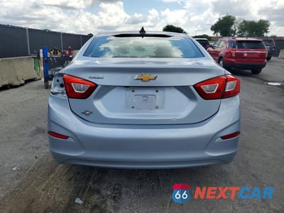 Zdjęcie 6 z 13 samochodu: 2018 CHEVROLET CRUZE LS VIN:1G1BC5SM1J7208807 - miniatura