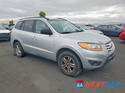 Czwarte zdjęcie samochodu z boku: 2010 HYUNDAI SANTA FE GLS VIN:5NMSG3AB4AH347046 - miniatura