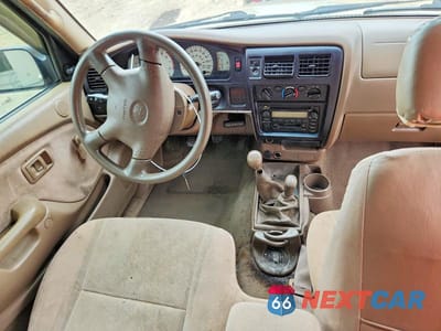 Zdjęcie 8 z 12 samochodu: 2002 TOYOTA TACOMA XTRACAB VIN:5TEWM72NX2Z888274 - miniatura